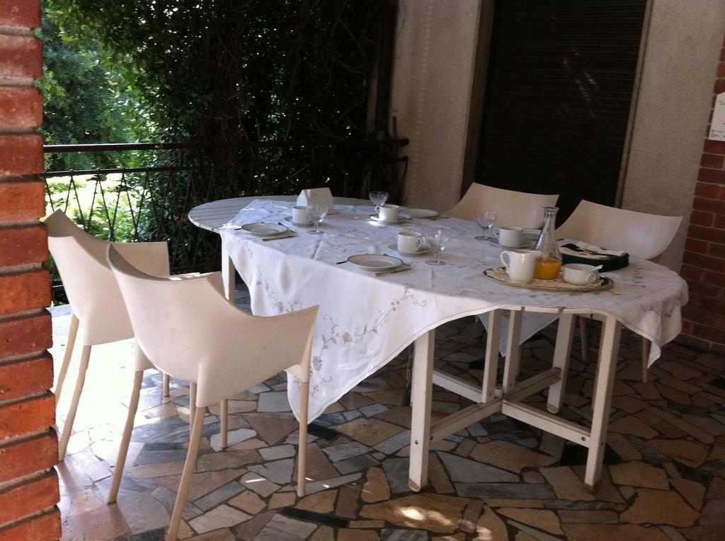 La Casa Creativa Bed & Breakfast Lomnago ภายนอก รูปภาพ