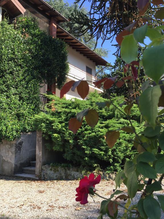 La Casa Creativa Bed & Breakfast Lomnago ภายนอก รูปภาพ